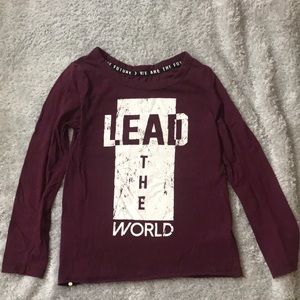 Medium girls long sleeve shirt good condition
